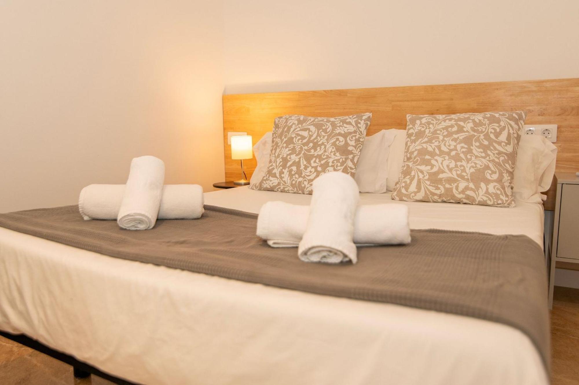 11 Nights Studios Valencia Bagian luar foto