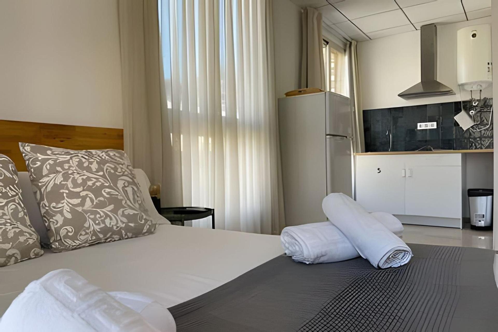 11 Nights Studios Valencia Bagian luar foto