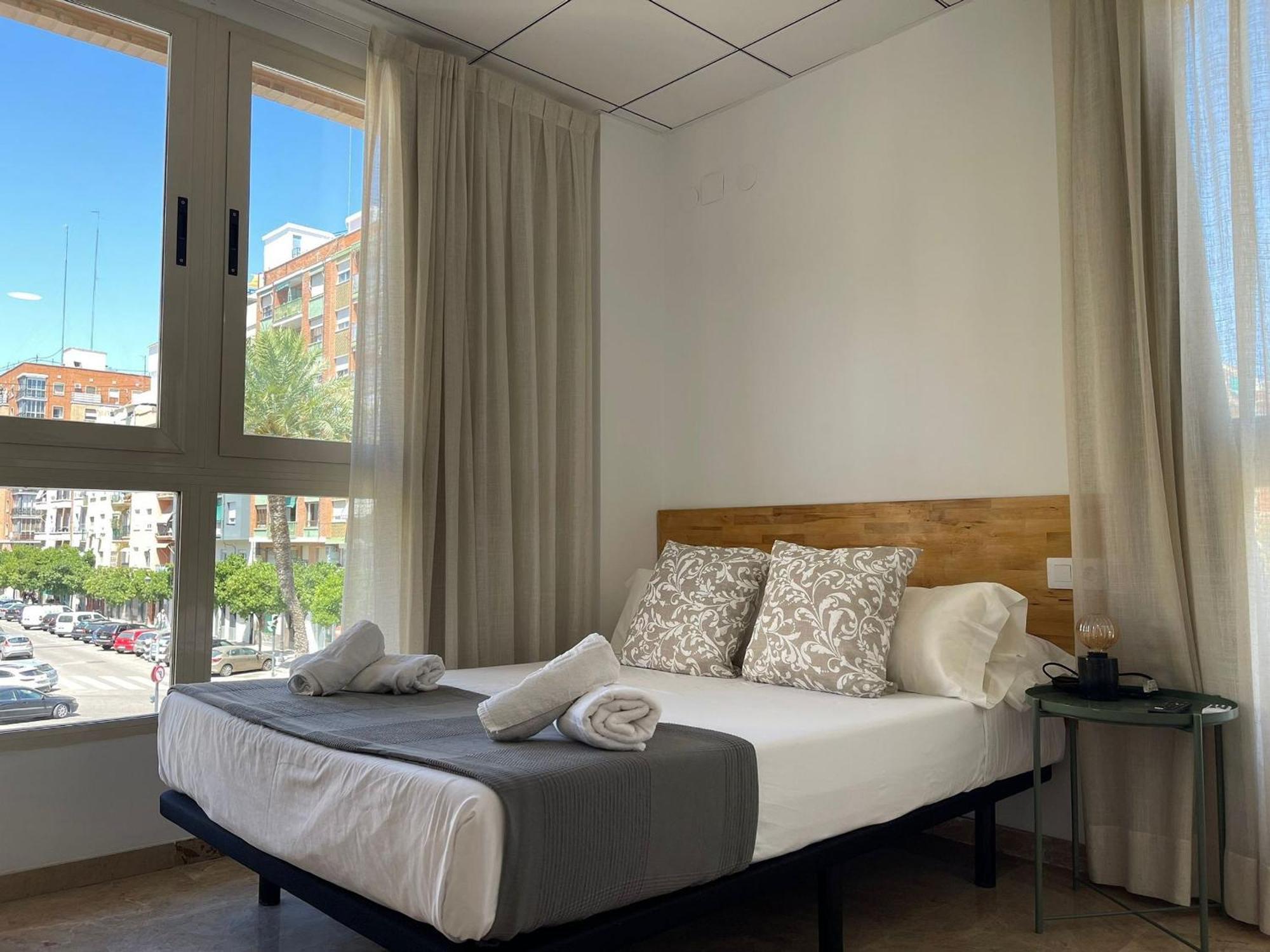 11 Nights Studios Valencia Bagian luar foto